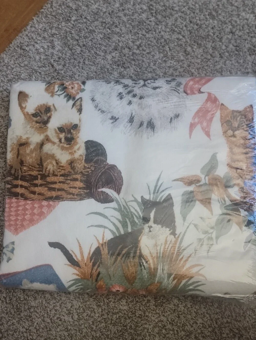 Kingdom USA vintage NOS cat Blanket